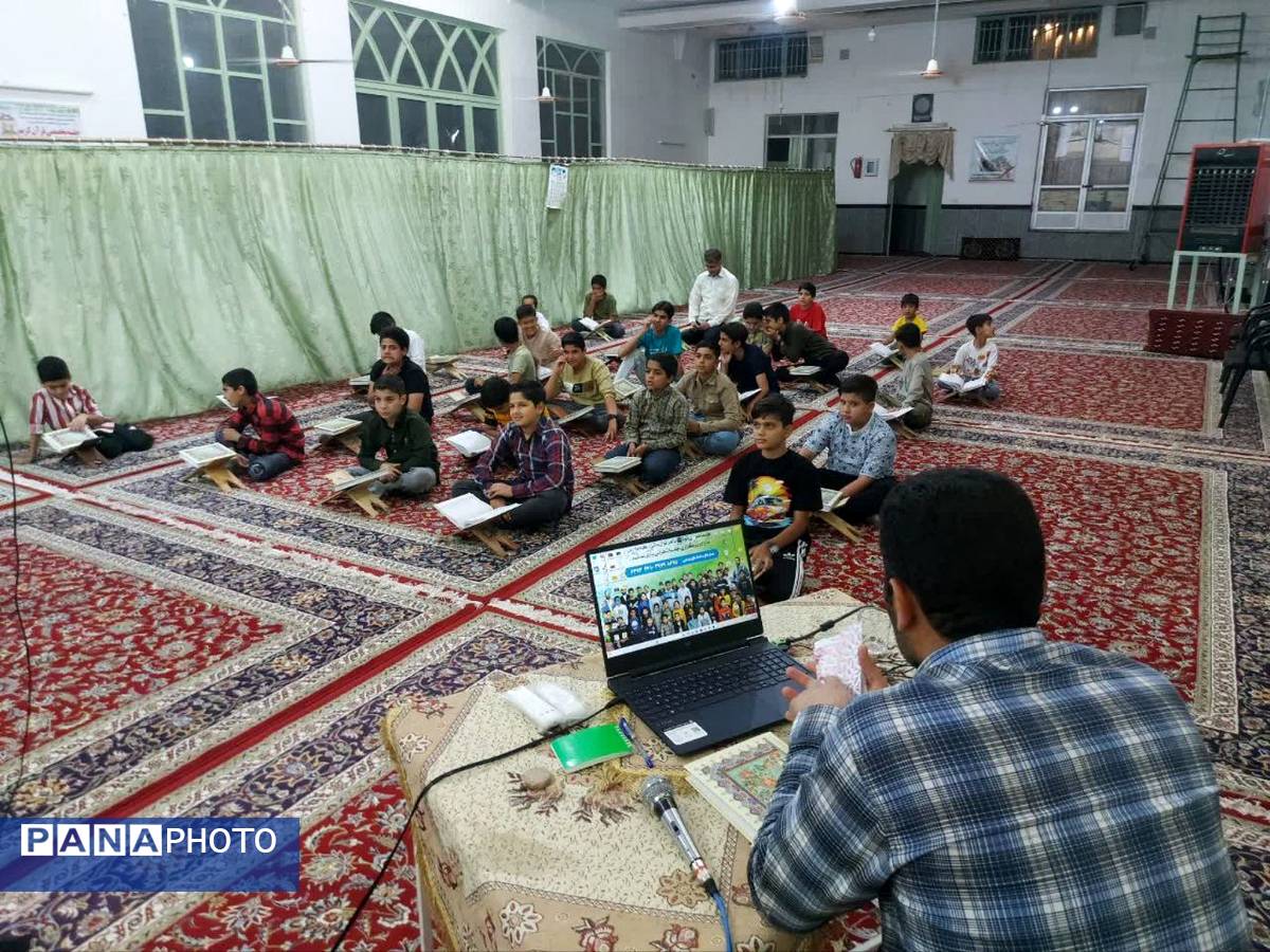 محفل انس با قرآن در فروتقه