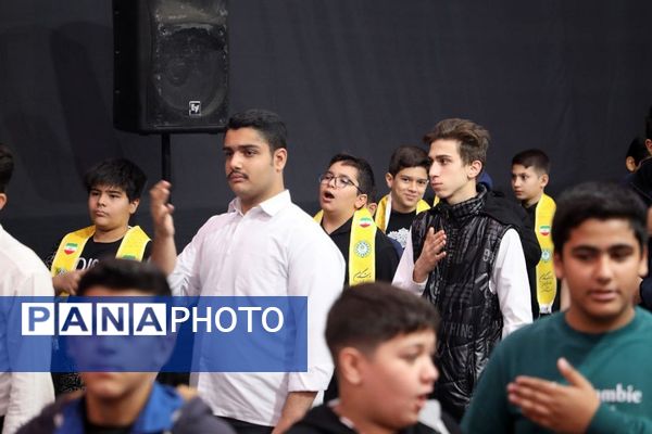 مراسم عزاداری هیئت‌های دانش‌آموزی مدارس پیشوا به مناسبت شهادت امامزاده جعفر(ع) در حرم مطهر آن حضرت