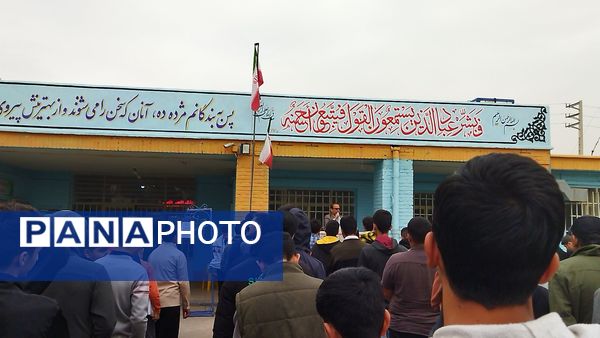 زنگ استکبار ستیزی در دبیرستان شاهد ابوذر غفاری نیشابور 