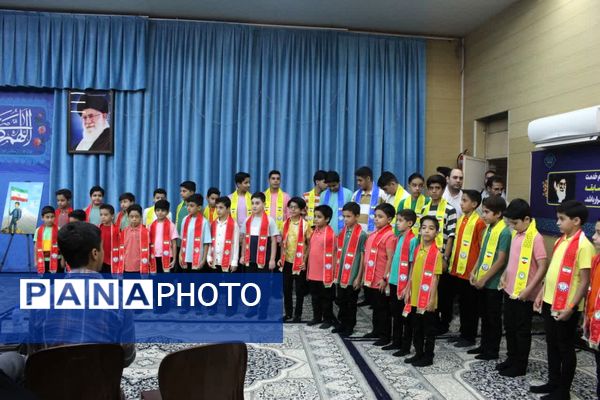 دیدار تشکل‌های دانش‌آموزی یزد با نماینده ولی‌فقیه در یزد