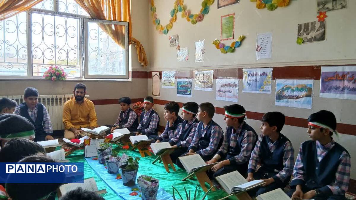 برپایی مراسم انس با قرآن کریم و مسابقات ورزشی در مدرسه شهید بختیاری شازند