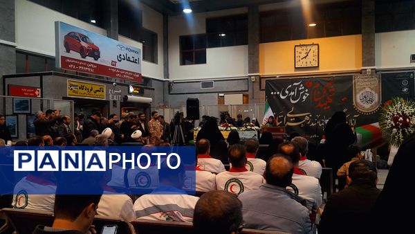 عطر ورود شهداى گمنام در استان چهارمحال و بختیاری 