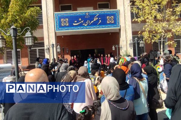 برگزاری پویش سلامت در فرهنگسرای بهشت؛ هدیه‌ای برای سالمندان
