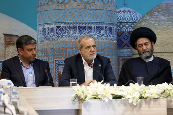 پیام مشترک امام جمعه و استاندار اردبیل در پی سفر رئیس‌جمهور به اردبیل 