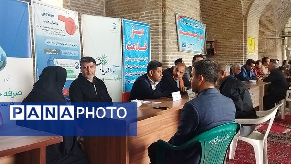 گذری بر حضور ادارات مختلف نیشابور در سومین جمعه آذر ماه 