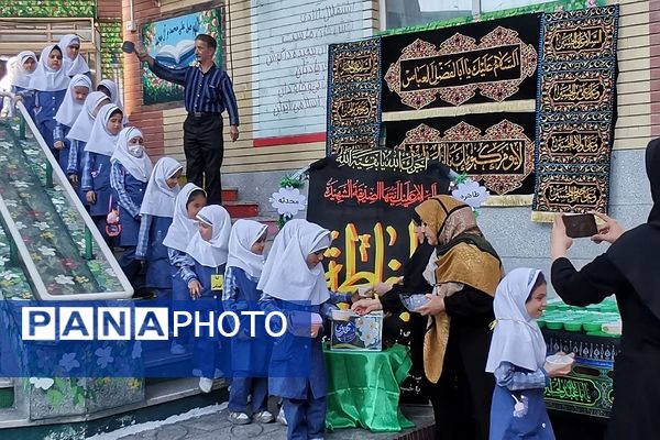 مراسم عزاداری و توزیع نذری به مناسبت ایام فاطمیه در مدارس شهرستان ورامین