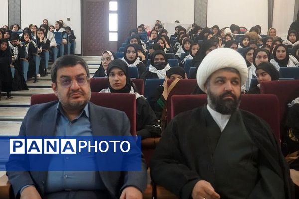 اعزام دانش‌آموزان دختر شهرستان‌های تهران به اردوهای راهیان نور