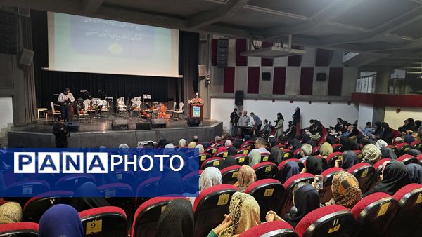 تقدیر و تجلیل از ستارگان درخشان هنرستان هنرهای زیبای اصفهان