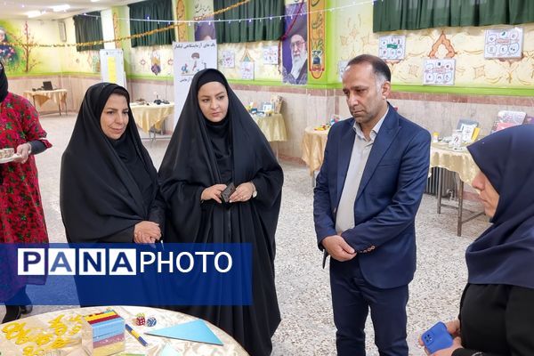 برپایی نمایشگاه صنایع آموزشی و فناوری‌های نوین در دبستان علوی 