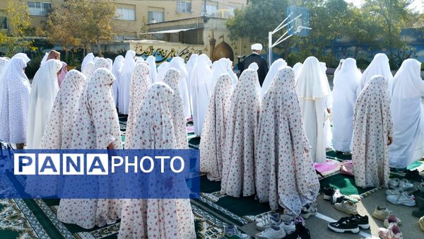 اقامه نماز باران در دبستان لطیفه