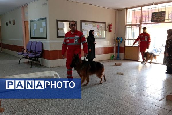 مانور سراسری زلزله در مدارس کهریزک و باقرشهر 