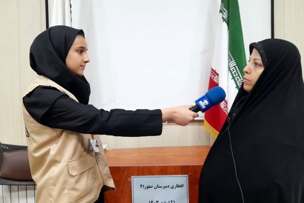 افطاری در دبیرستان صفورا ۲ ناحیه هفت مشهد