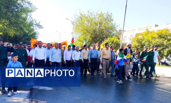  راهپیمایی یوم الله 13 آبان در حاجی‌آباد