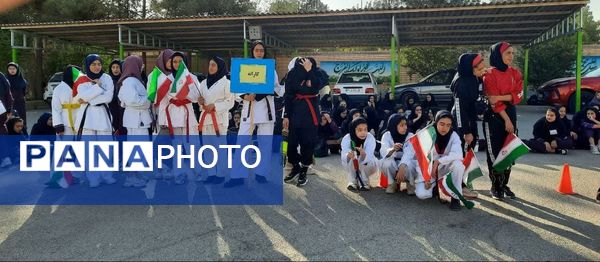 المپیاد ورزشی دبیرستان شاهد نسیم سبحان یزد؛ روزی پر از شور، رقابت و دوستی