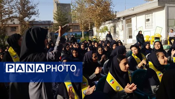 نواخته شدن زنگ مهر در فرزانگان ۴؛ هم صدایی با آغاز سال تحصیلی در سراسر کشور