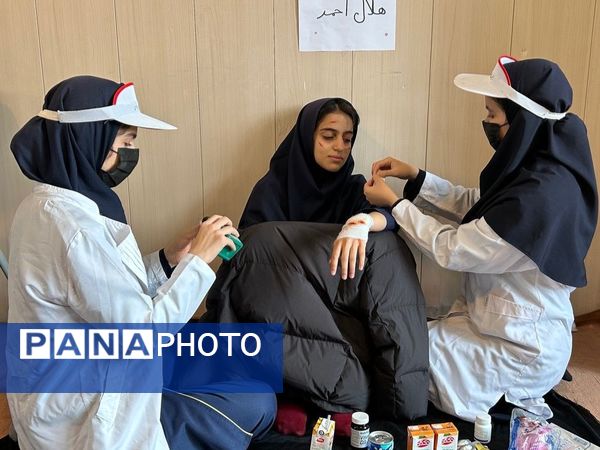  مانور زلزله و ایمنی در مدرسه دخترانه انیس خوش قدم 