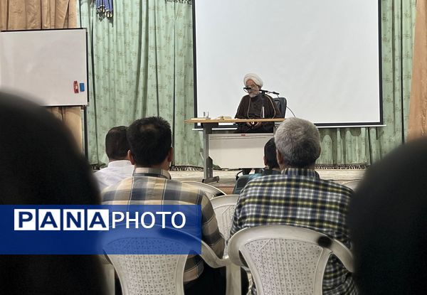 برگزاری دوره آمورشی طرح اندیشه اسلامی «دانا» در اشکذر