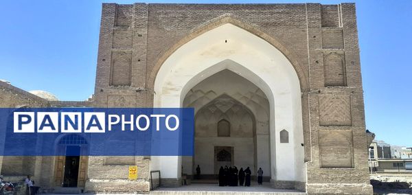 بازدید خبرنگاران پانا جلگه رخ از مجموعه گردشگری قطب الدین حیدر و رباط طبسی 