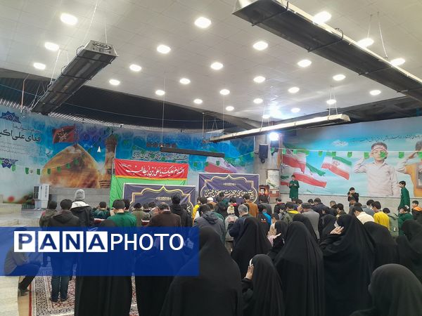 نشست صمیمانه خادمان افتخاری چایخانه حضرت قاسم بن الحسن(ع) در مشهد مقدس