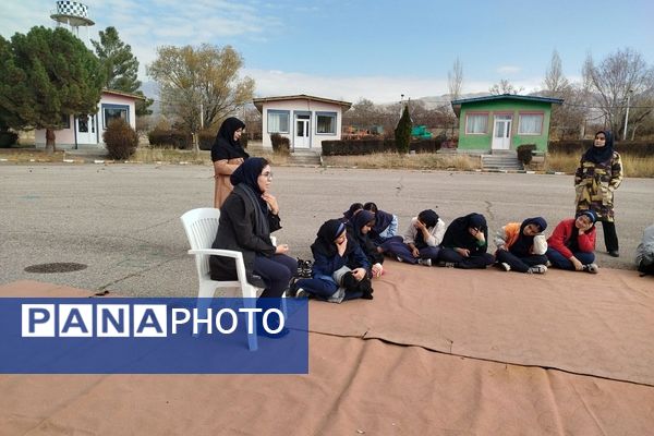 برگزاری اردوهای طرح تمشک در اردوگاه مصطفی خمینی دماوند 