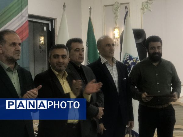 آیین تجلیل از خبرنگاران و اصحاب رسانه در محمودآباد