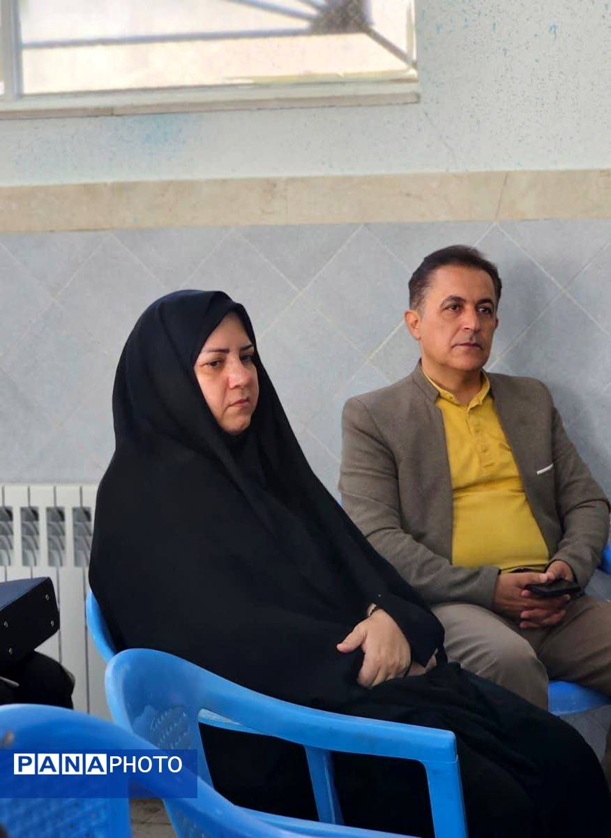 جشن مهر و مقاومت در دبیرستان حضرت زینب(س) ابرکوه برگزار شد