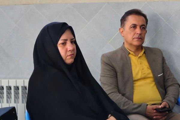 جشن مهر و مقاومت در دبیرستان حضرت زینب(س) ابرکوه برگزار شد