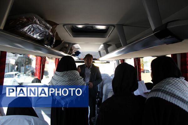 اعزام کاروان راهیان نور دانش‌آموزان سملقان به مناطق عملیاتی جنوب