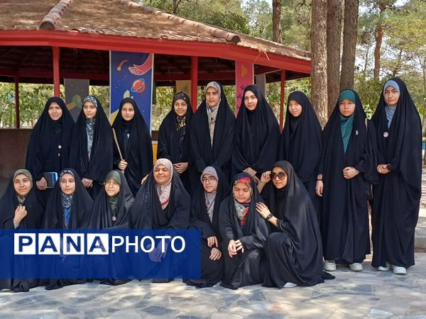 اختتامیه طرح ایرانیوم (طرح ولایت) دختران متوسطه اول در اردوگاه شهید بهشتی اصفهان 