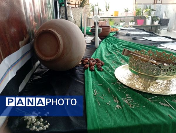 عطر چای به مناسبت شهادت حضرت زهرا (ع) در دبیرستان عطیه 