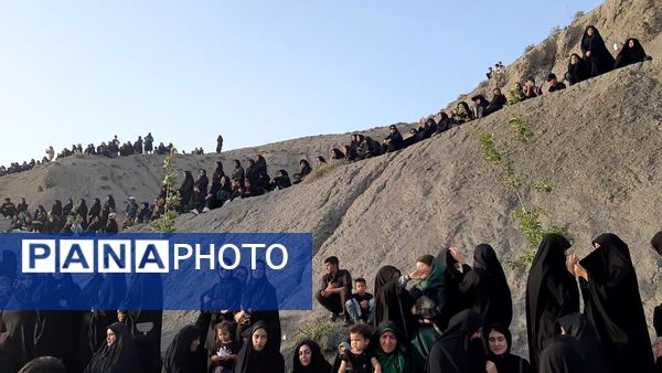 آیین زنجیر زنی و عزاداری روز تاسوعای حسینی