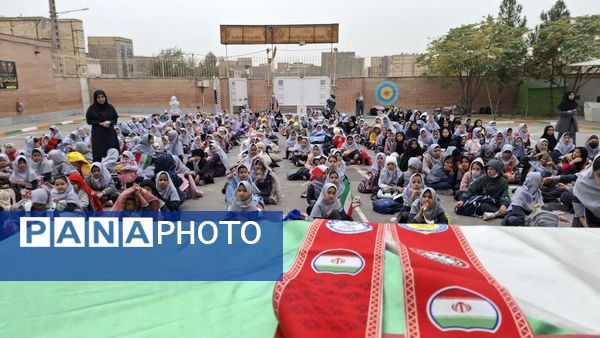جشن روز دانش آموز در دبستان آیت الله هاشمی رفسنجانی