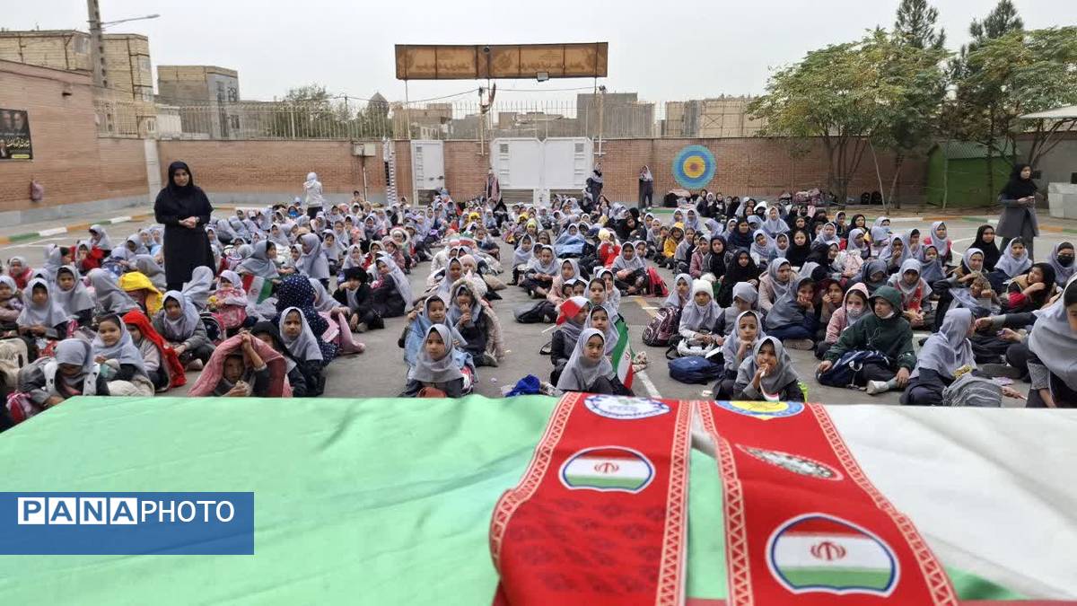 جشن روز دانش آموز در دبستان آیت الله هاشمی رفسنجانی