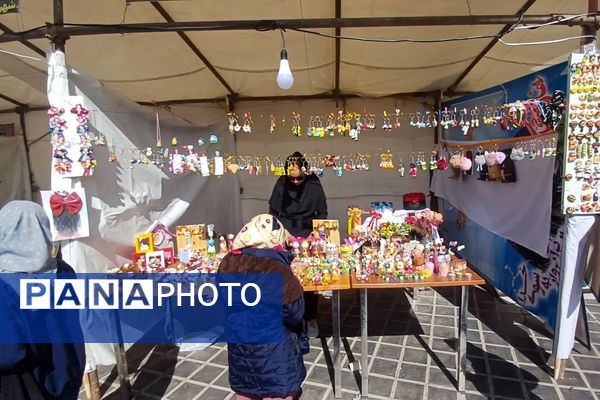 جشواره بومی محلی عناب شهرستان کوهپایه 