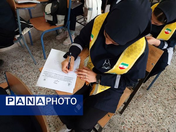 برگزاری آیین نمادین بیست‌وششمین پرسش مهر ریاست جمهوری در آموزشگاه نمونه حضرت زینب (س)