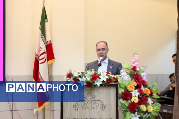 آیین کلنگ‌زنی ۱۶ مدرسه خیرساز در کاشان؛ مشارکت مردمی، حمایت دولتی