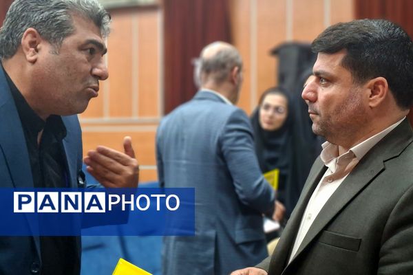 نشست فصلی مدیران شهرستان قرچک