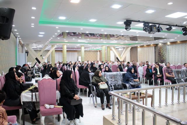 برگزاری اولین جلسه انجمن اولیاء و مربیان دبستان شاهد آقا مصطفی خمینی کاشمر