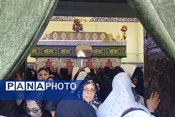 جاماندگان اربعین حسینی در  راهپیمایی حرم تا حرم نیشابور 