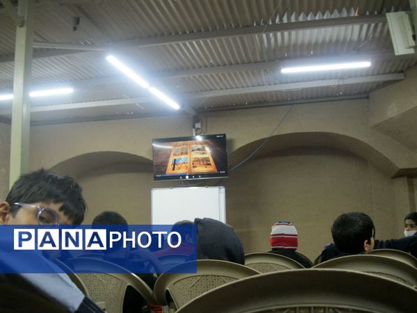 بازدید دانش آموزان دبستان سمیه قم از نمایشگاه حدیث غربت