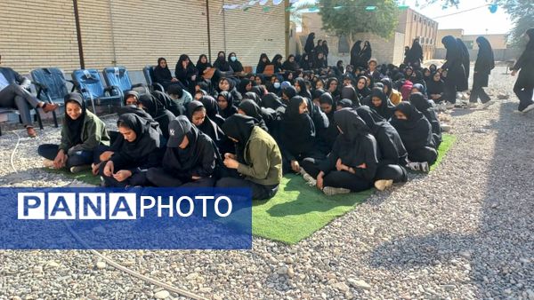 جشن روز مادر و ولادت حضرت زهرا(س) در مدرسه ام‌البنین