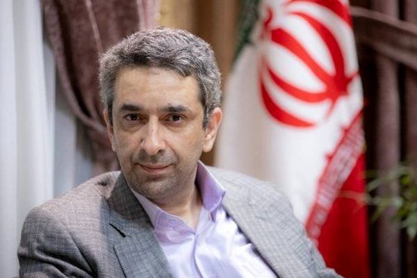 شلوغ‌کاری رسانه‌ای مانع شنیدن حرف‌های پزشکیان نشود