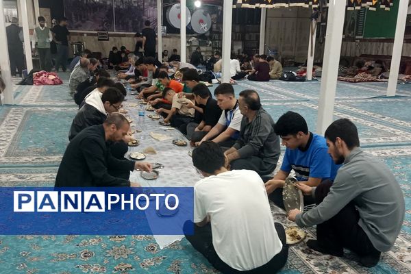 مراسم معنوی اعتکاف در مسجد اعظم حضرت ابوالفضل (ع) بهارستان دو