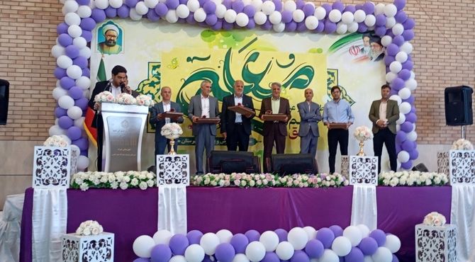 مراسم بزرگداشت هفته معلم و تجلیل از پیشکسوتان و بازنشستگان و معلمان برتر و نمونه شهرستان هرند