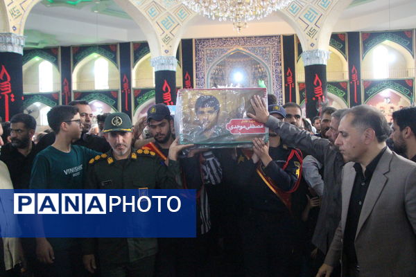 وداع یزد با شهید مدافع وطن