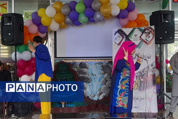 جشن روز معلم در دبستان راهیان نور ناحیه دو شهرری 