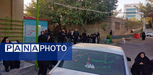 برگزاری موکب گام های عاشقی امام رضا (ع) در دبیرستان نمازی خواه مشهد