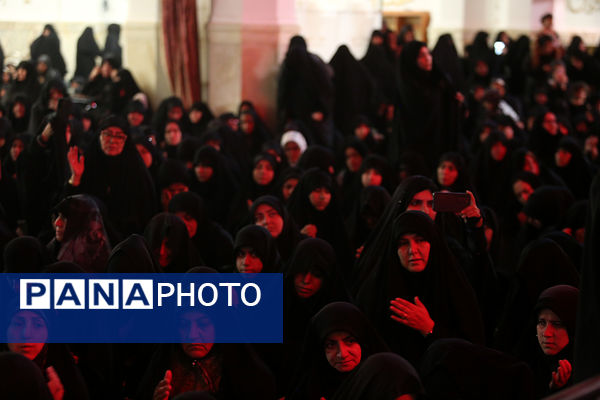 آیین شمعدان‌گردانی و خطبه خوانی شام رحلت حضرت معصومه(س)