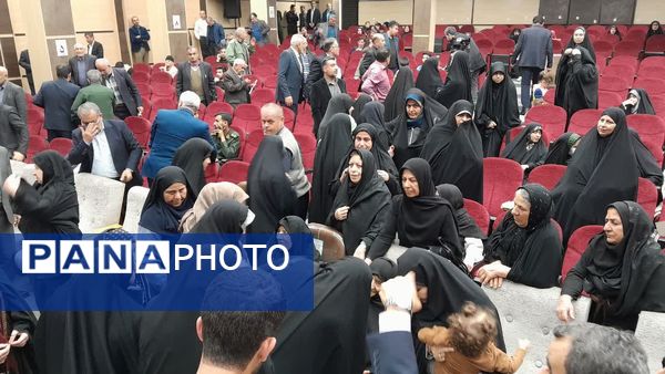 یادواره شهید صادق گنجی در برازجان با حضور مسئول نمایندگی ولی‌فقیه 