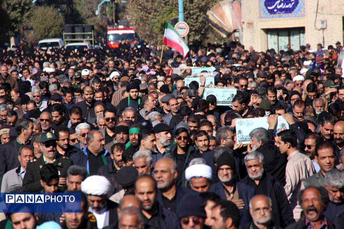 مراسم وداع با ۷ پیکر شهید گمنام هشت سال دفاع مقدس